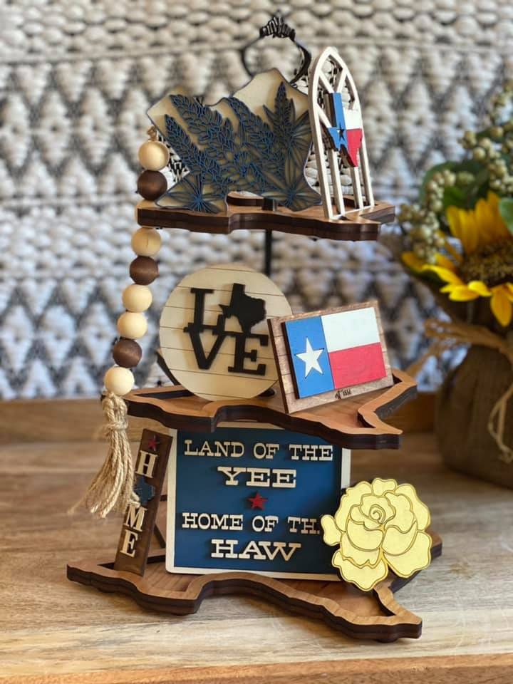 Texas Themed Tiered Tray / Tiered Tray / Texas Home Décor / Texas / Yellow Rose / Bluebonnets / Tiered Tray Set